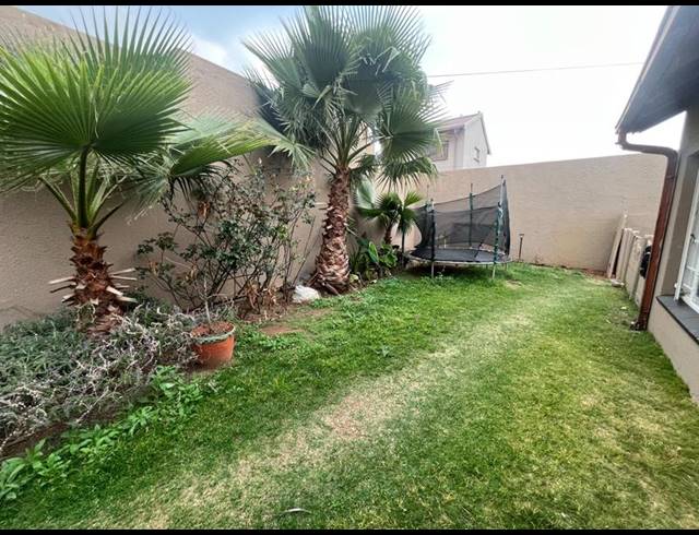 7 BEDROOM HOUSE FOR SALE IN GERDVIEW